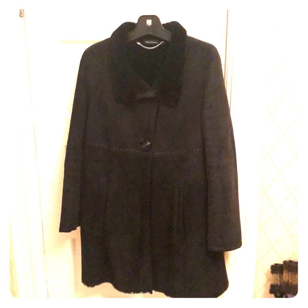 Beautiful black shearling.  Size 6.